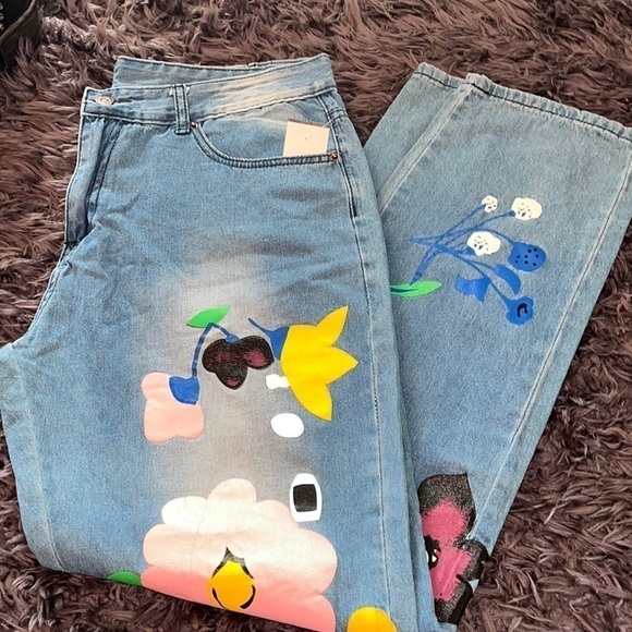 DENIM JEANS FLORAL PAINTED, NEW XL
VERY BOHEMIAN, HIPPIE VIBES - Picture 1 of 6